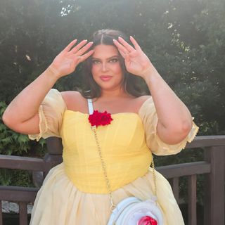 Profile Picture of SFMS | Skylar Bree Gonzales 🥀 (@somethingfrommyshelf) on Instagram