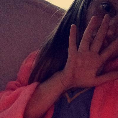 Profile Picture of Izzey Casey ❤️ (@IzzeyGrier) on Twitter