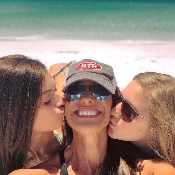 Profile Picture of Daree Daree (@dareesgood) on Poshmark