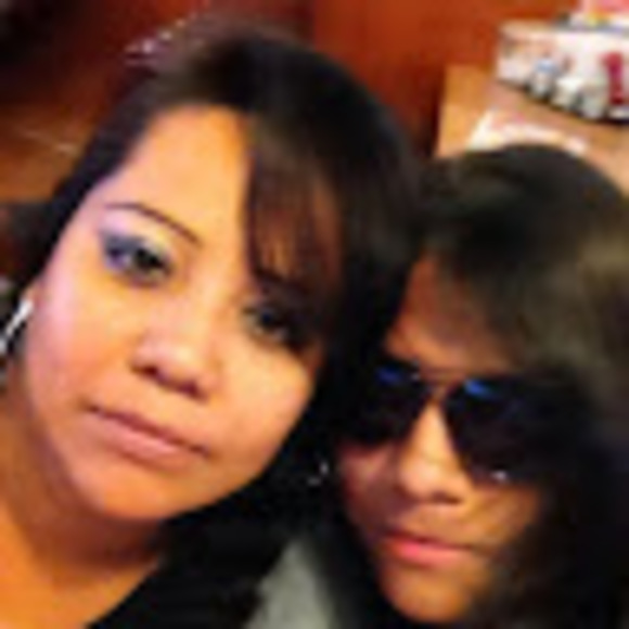 Profile Picture of Edith Jenkins (@edykei) on Poshmark