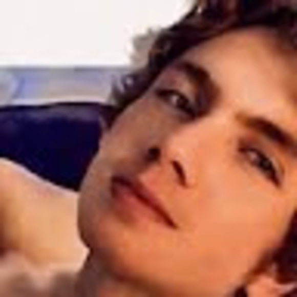 Profile Picture of Steele Wyatt (@rbsasteele) on Poshmark