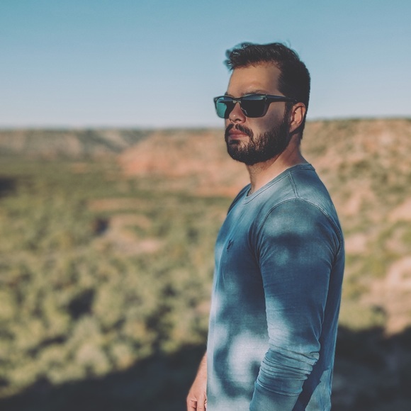 Profile Picture of David Hatch (@rdhatchiv) on Poshmark