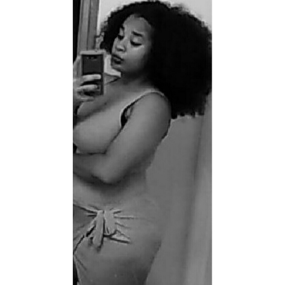 Profile Picture of Jasmine Grayer (@jgrayer98) on Poshmark