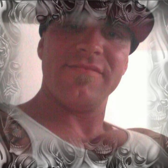 Profile Picture of Thomas Haas (@thaas8681) on Poshmark