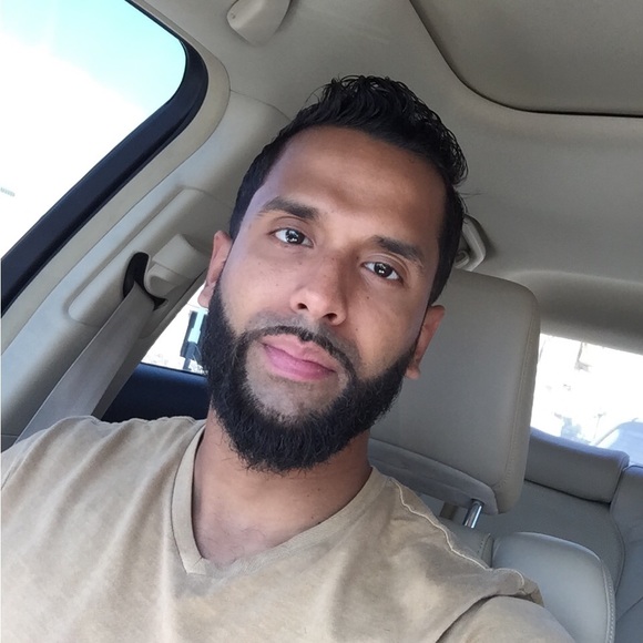 Profile Picture of Ruben Rivera (@rue323) on Poshmark