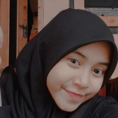 Profile Picture of Ester Yuliana (@EsterYu78979791) on Twitter