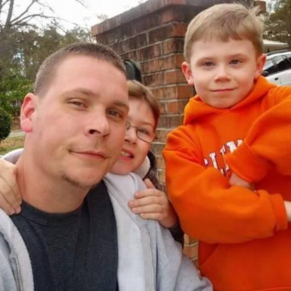 Profile Picture of Mike Helton (@mikehelton215) on Poshmark