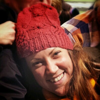 Profile Picture of Emily Swanson (@Emsie82) on Twitter