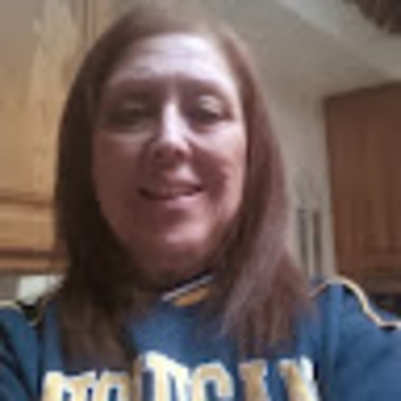 Profile Picture of Barb Conrad (@bcbroker12) on Poshmark