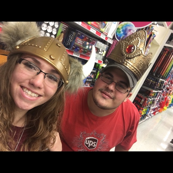 Profile Picture of Brittni Pinney (@brittni_ruth214) on Poshmark