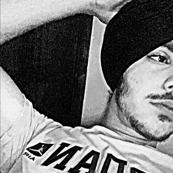 Profile Picture of Cheema Cheema (@gurashishcheema) on Poshmark