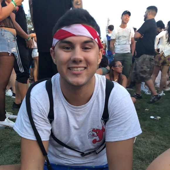 Profile Picture of Tyler Heald (@tylerheald12) on Poshmark