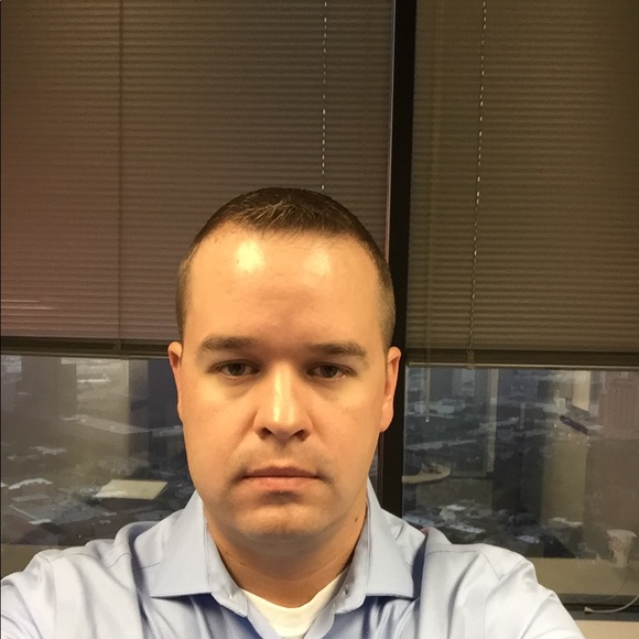 Profile Picture of Justin Mcbroom (@jmcbroom08) on Poshmark