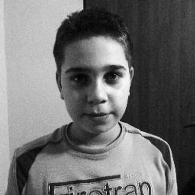 Profile Picture of Robert (@RobertPetre2003) on Twitter