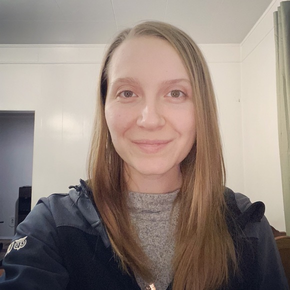 Profile Picture of Whitney Womack (@wildfirewomack) on Poshmark