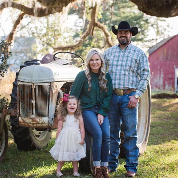 Profile Picture of Janna Hebert (@jannalynn7588) on Poshmark