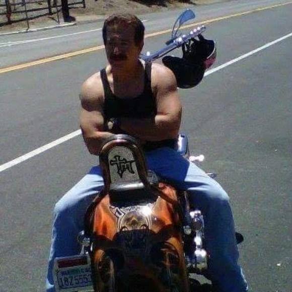 Profile Picture of Tim Hofstadter (@timhofstadter) on Poshmark