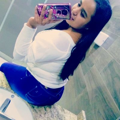 Profile Picture of Adriana Estrella (@Adriana61483503) on Twitter