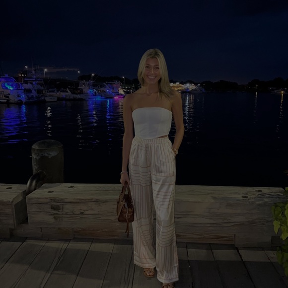 Profile Picture of Cassidy Gilbride (@cgilbride23) on Poshmark