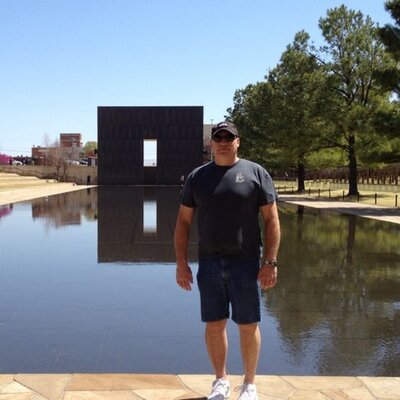 Profile Picture of David Schmid (@dschmid327) on Twitter