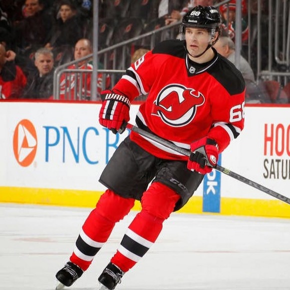 Profile Picture of Kathleen Pietropaolo (@whataboutmycape) on Poshmark