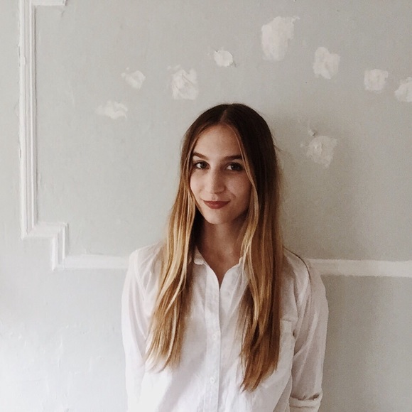 Profile Picture of Alysa Polczynski (@withones) on Poshmark