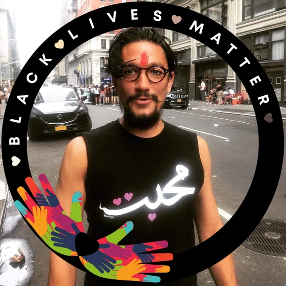 Profile Picture of David Kalal (@kalal) on Poshmark