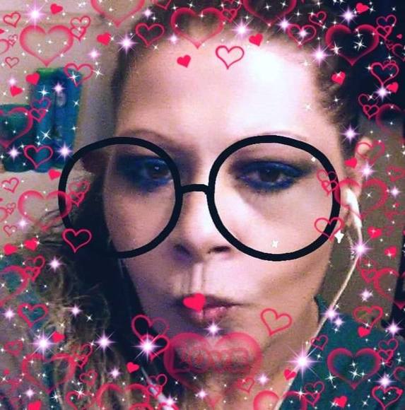 Profile Picture of Chasity Webb (@kassie2016) on Poshmark