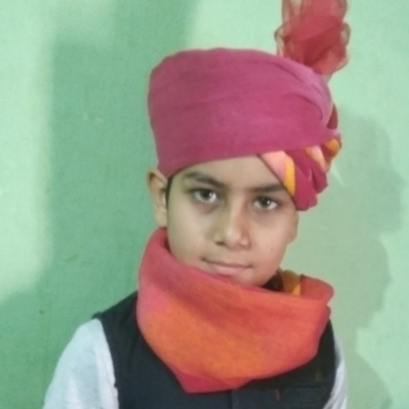 Profile Picture of Mayank Mayank (@mayankmayank) on Poshmark