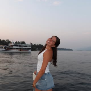 Profile Picture of Julia Epstein (@_juliaepstein) on Instagram