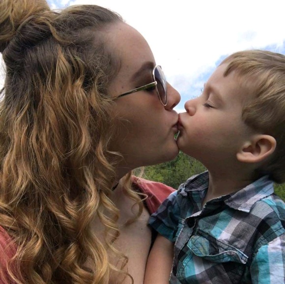 Profile Picture of Elaina Bressler (@elainabressler) on Poshmark