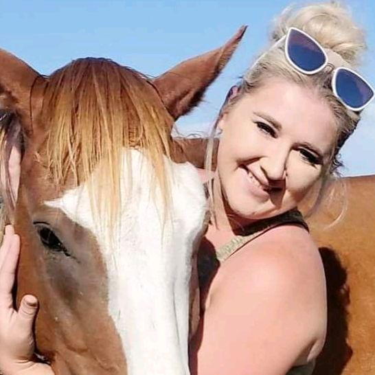 Profile Picture of Elise Cook (@elise_cook_) on Tiktok