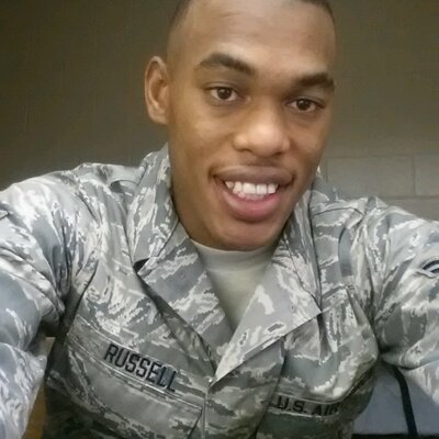 Profile Picture of D'Andre Russell (@@33_GOLDENCHILD) on Twitter