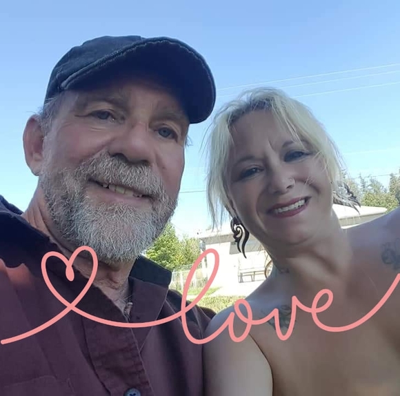 Profile Picture of Laura-lee Laberge (@mommalauralee78) on Poshmark