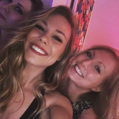 Profile Picture of Anne Michaud (@nnemichaud) on Twitter