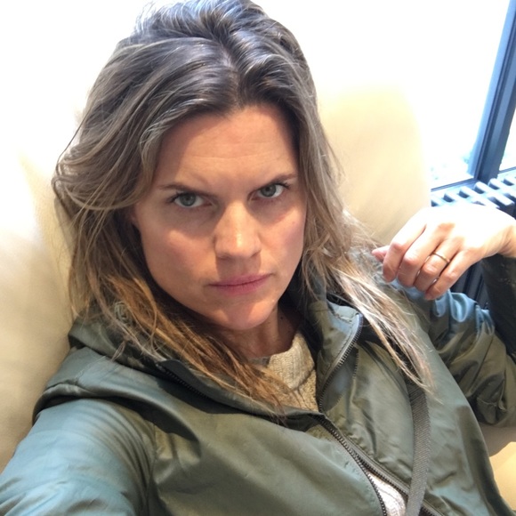Profile Picture of Katie Glantz (@katieglantz) on Poshmark