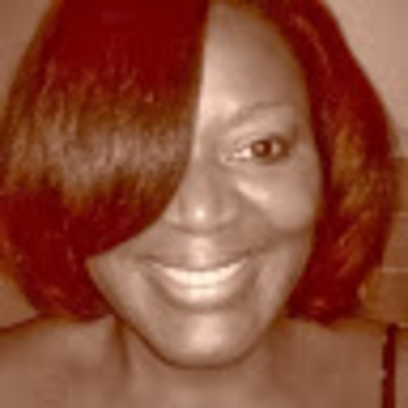 Profile Picture of Dorcas Mccrae (@selfworthonhigh) on Poshmark