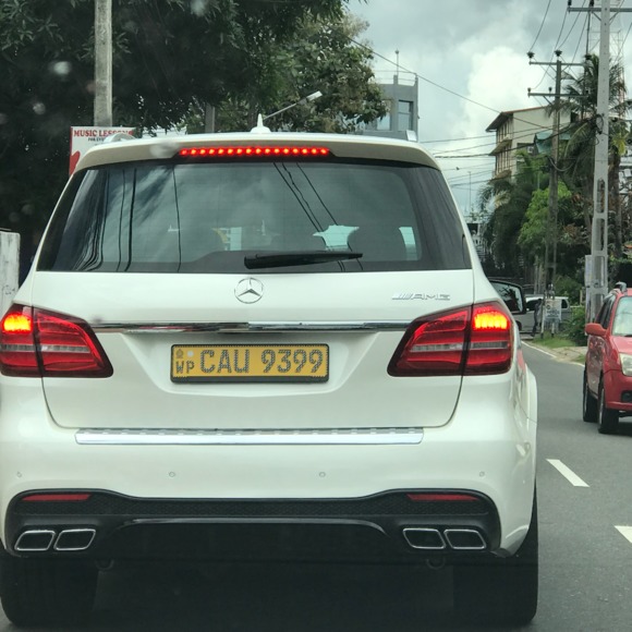 Profile Picture of Ediri Seneviratne (@eddie9505) on Poshmark