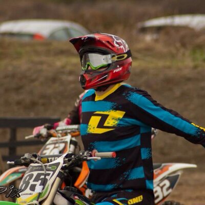 Profile Picture of Mark Burbridge (@burbs85) on Twitter