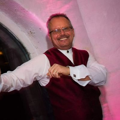 Profile Picture of Carl Militello (@majesticdjserv1) on Twitter