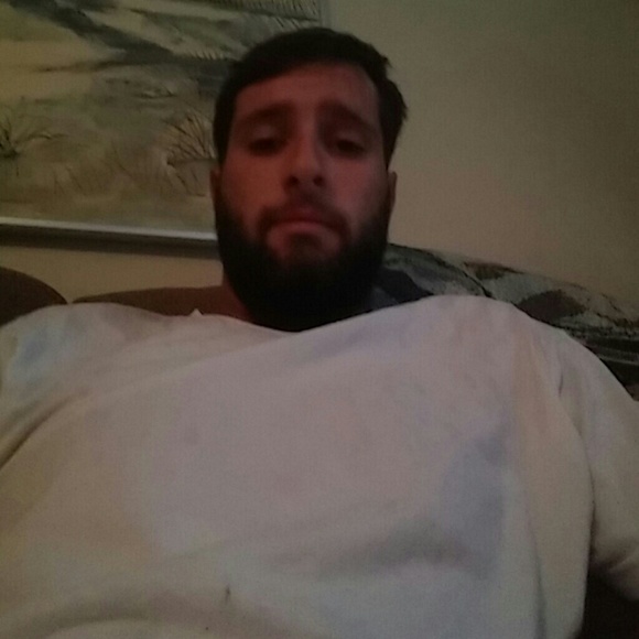 Profile Picture of Aaron Todd (@vatodd92) on Poshmark