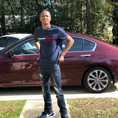 Profile Picture of DJ Searcy (@dei_jay) on Twitter