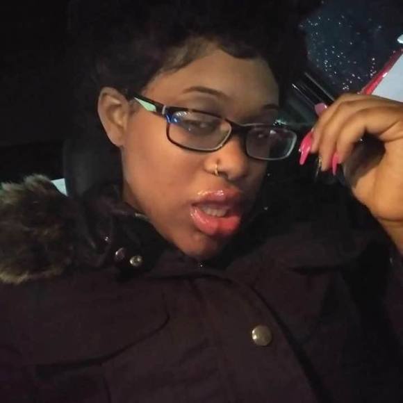 Profile Picture of Aleisha Matthews (@amatthews5683) on Poshmark