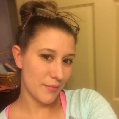 Profile Picture of Tiffany Burroughs (@tiffanyburroug7) on Twitter