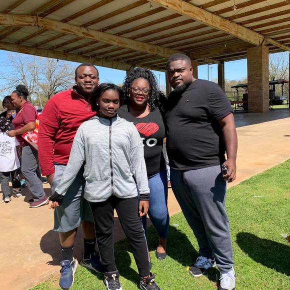 Profile Picture of Devaughn Taylor (@devaughn_taylor) on Poshmark