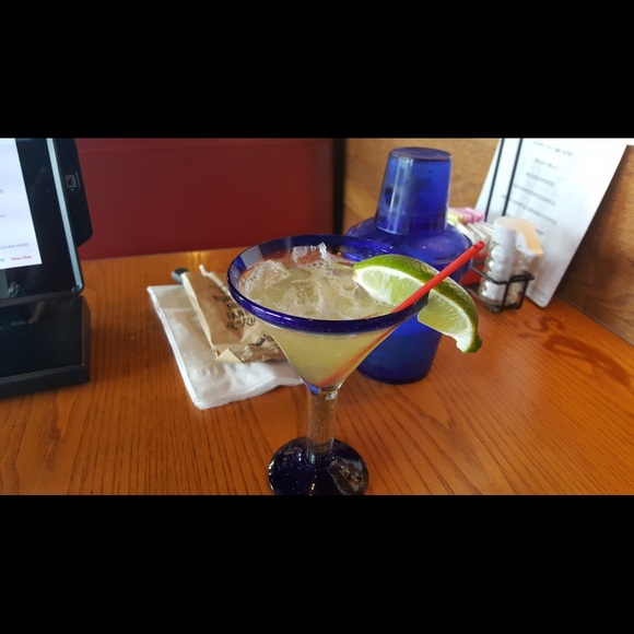 Profile Picture of Frank Dave (@blue_edge) on Poshmark