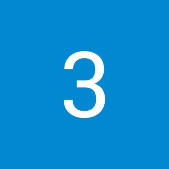 Profile Picture of 3 Mainey (@mainskee036) on Poshmark