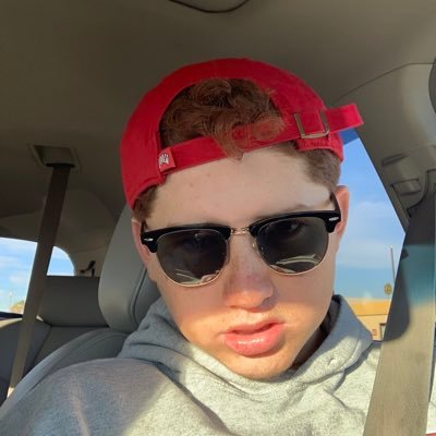 Profile Picture of Kevin Andrade (@Kevinb11kevin) on Twitter