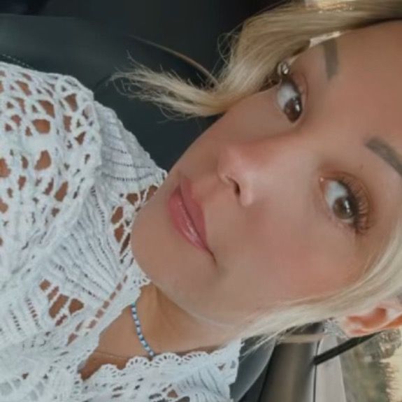 Profile Picture of justineansel (@anseljustine) on Tiktok