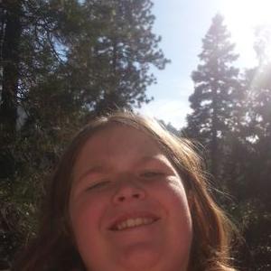 Profile Picture of Lola Steele (@lola_steele) on Twitter